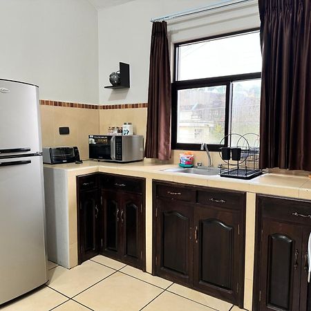 Amplio Apartamento, En Colonia Cerezos, Tercer Nivel Apartment Quetzaltenango ภายนอก รูปภาพ