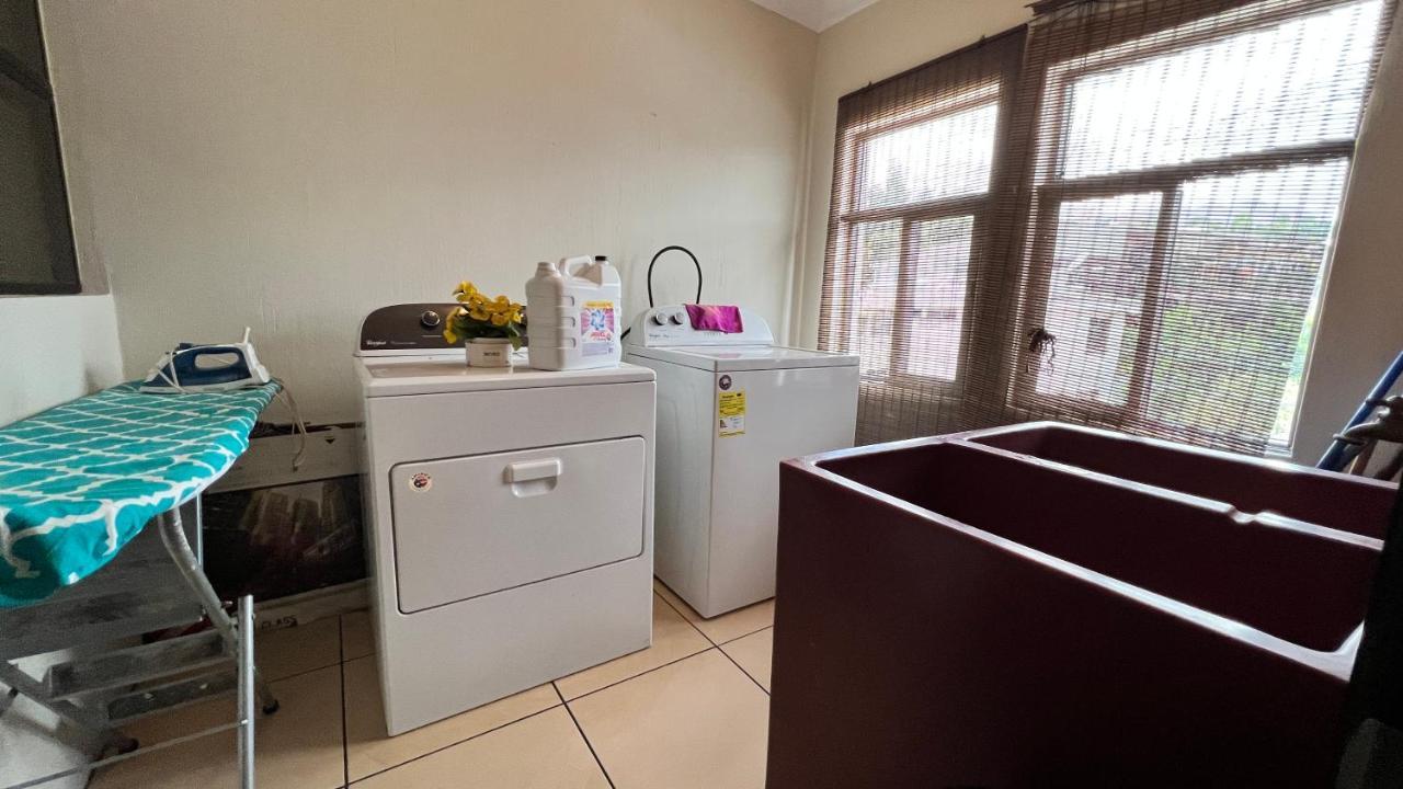 Amplio Apartamento, En Colonia Cerezos, Tercer Nivel Apartment Quetzaltenango ภายนอก รูปภาพ