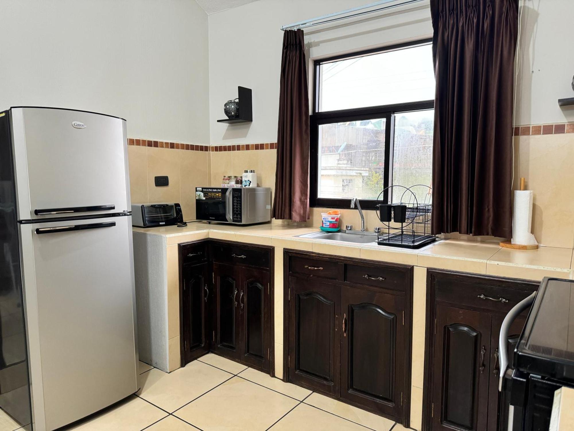 Amplio Apartamento, En Colonia Cerezos, Tercer Nivel Apartment Quetzaltenango ภายนอก รูปภาพ